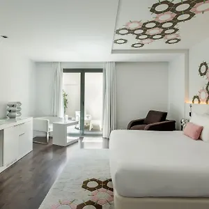 روم ميت كارلا برشلونة